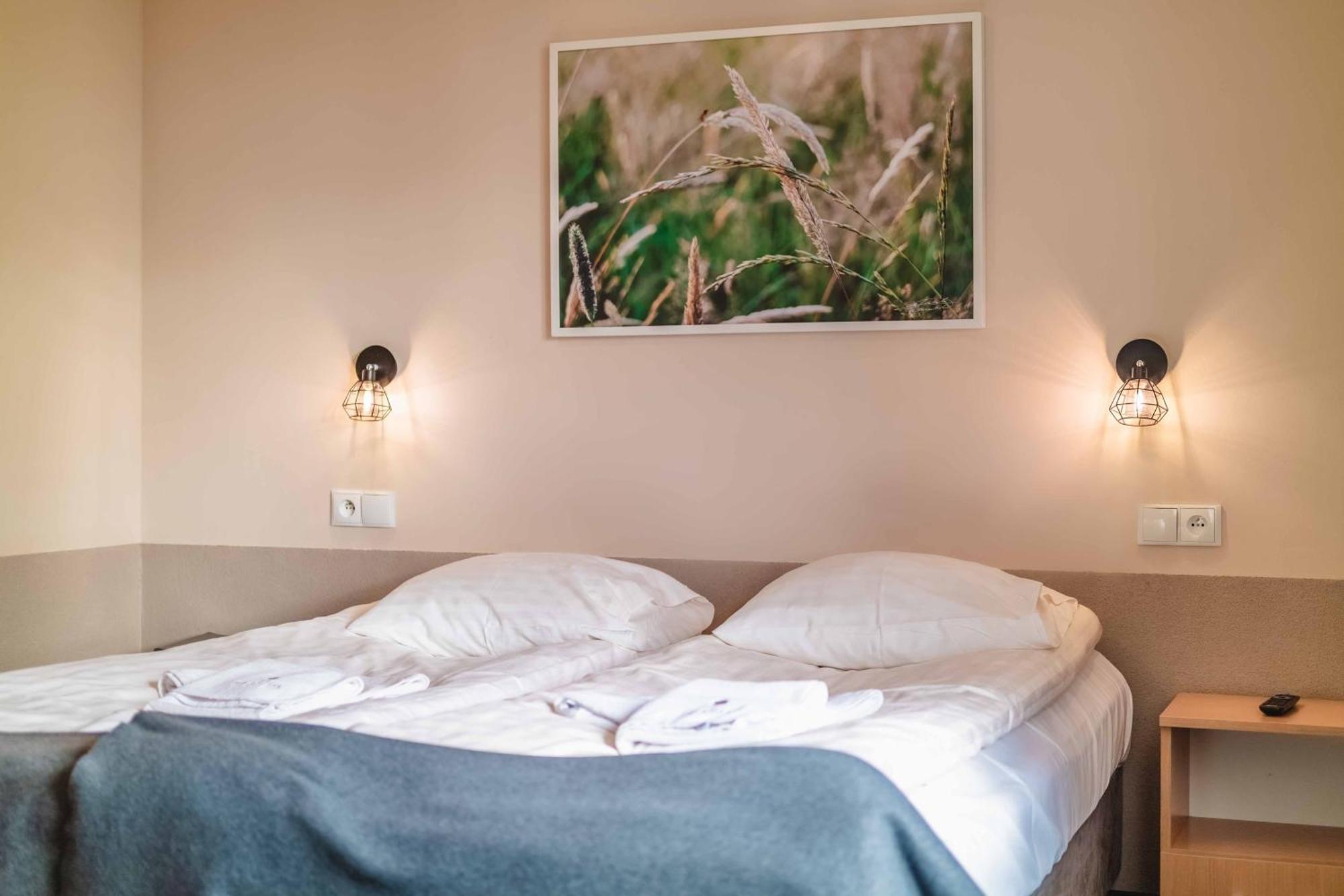 Granada Pensjonat & Spa 두슈니키 즈드로지 외부 사진